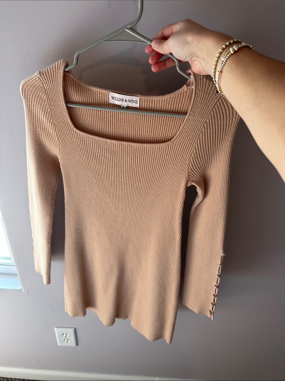 Willow & Wind Women's Ribbed Square-Neck Sweater in Light Beige